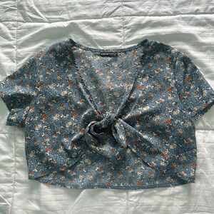 Shein Floral Cropped Tie-Front Top